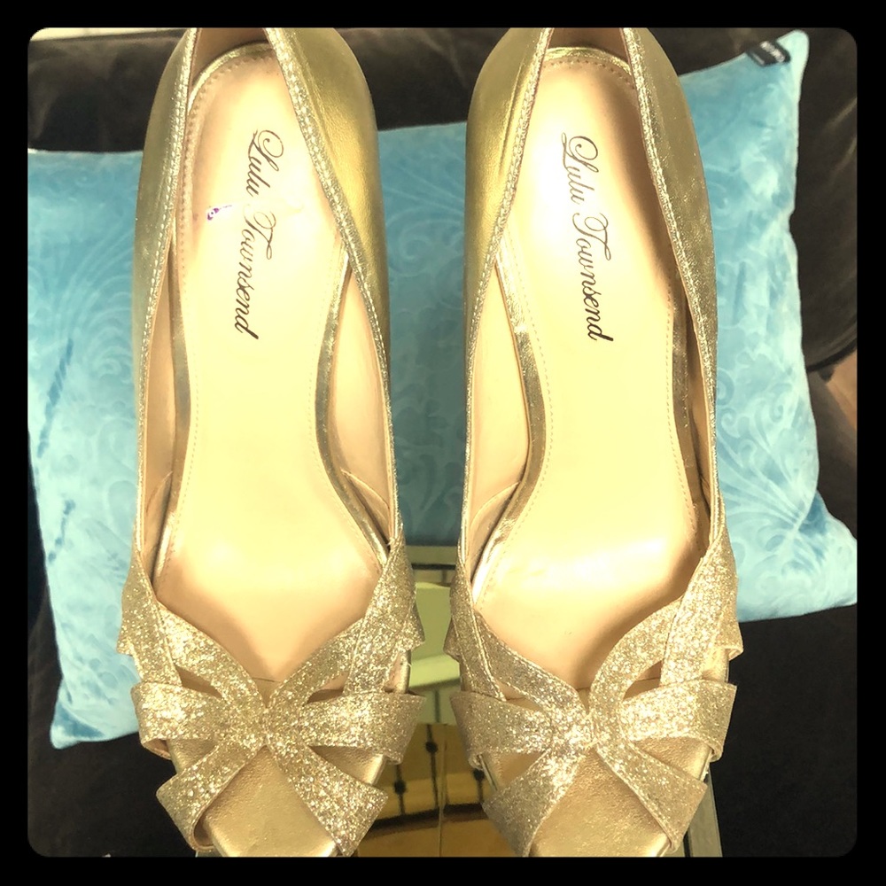 🇺🇸 Lulu Townsend Size 10 Gold Heels